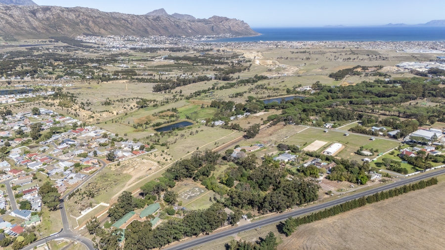 18 Bedroom Property for Sale in Stellenbosch Farms Western Cape